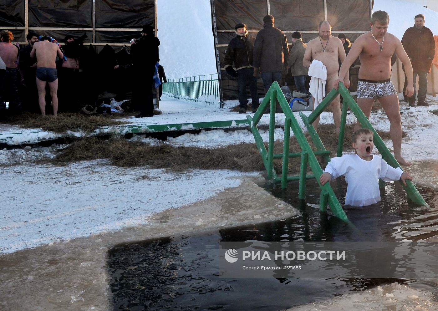 Крещенские купания в Ленинградской области