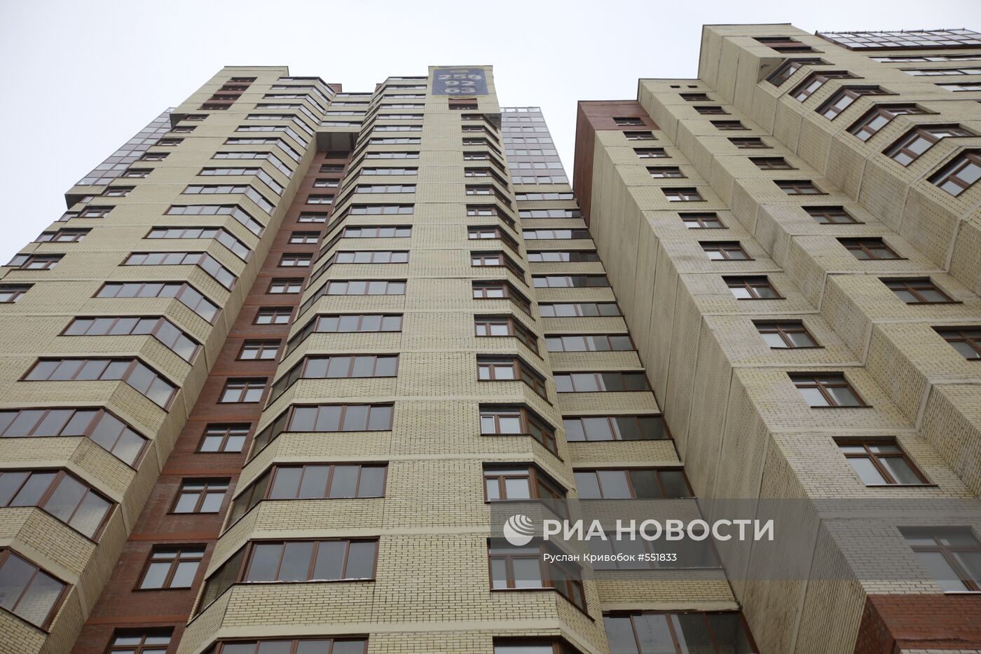 Дом с квартирами для госслужащих на ул. Петрозаводской в Москве