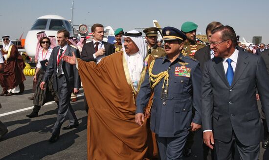 Виктор Зубков посетил Бахрейнское международное авиашоу