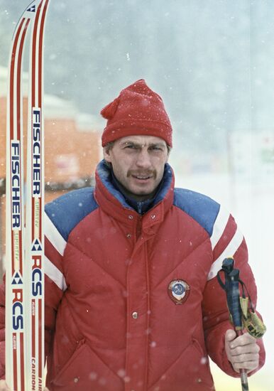 Лыжник Николай Зимятов