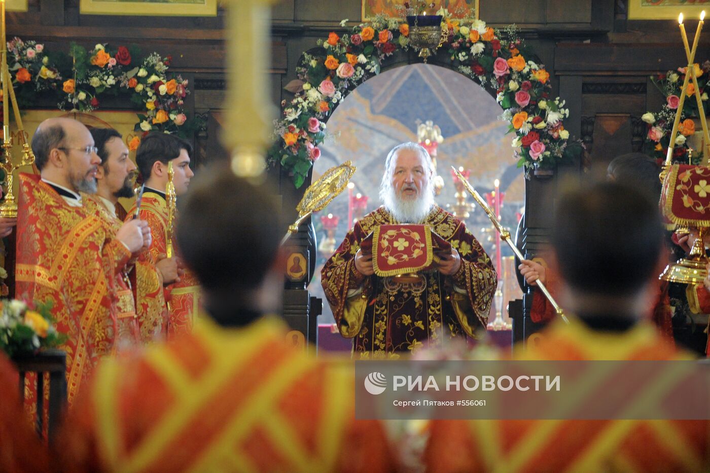 Патриарх Кирилл совершил божественную литургию в храме при МГУ