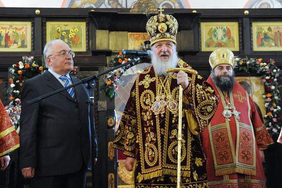 Патриарх Кирилл совершил божественную литургию в храме при МГУ