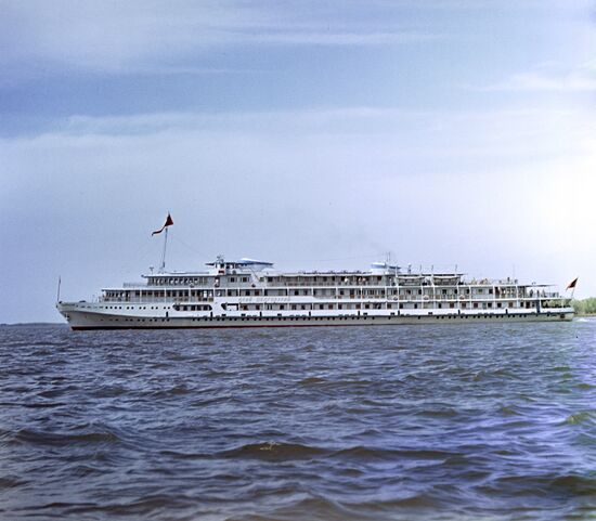 Теплоход "Юрий Долгорукий"