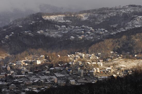 На курорте Сочи выпал первый снег