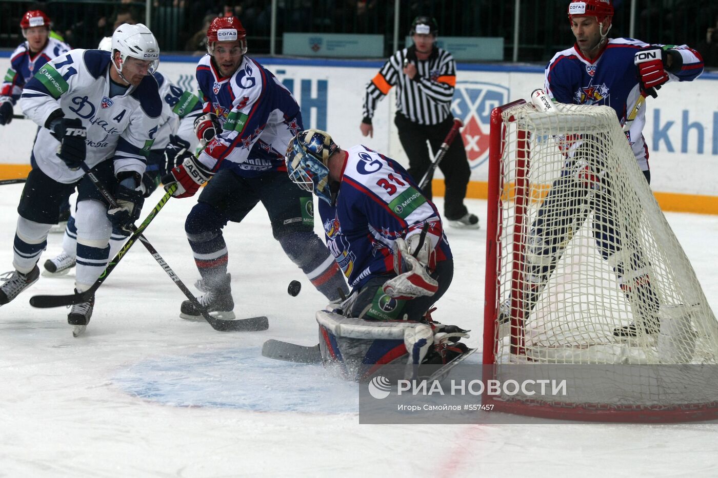 Хоккей. КХЛ. Матч СКА - "Динамо" (Москва)