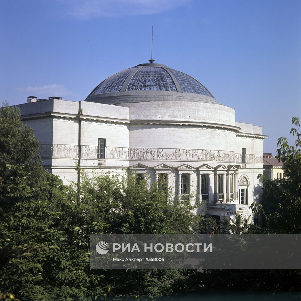 Здание киевского филиала Центрального музея В.И. Ленина