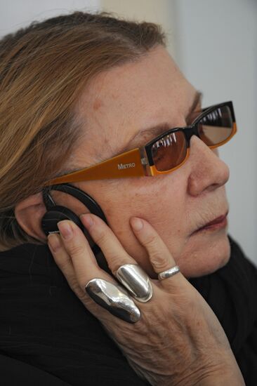 Алла Демидова