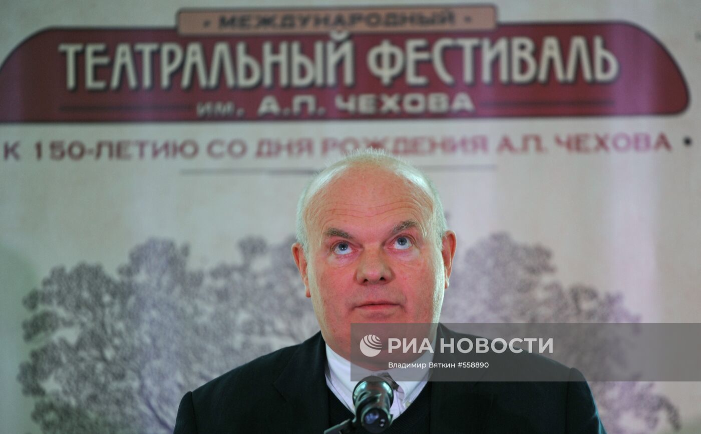 Английский режиссер Деклан Доннеллан