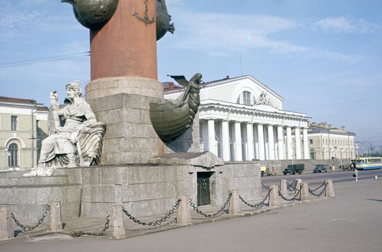 Ростральная колонна