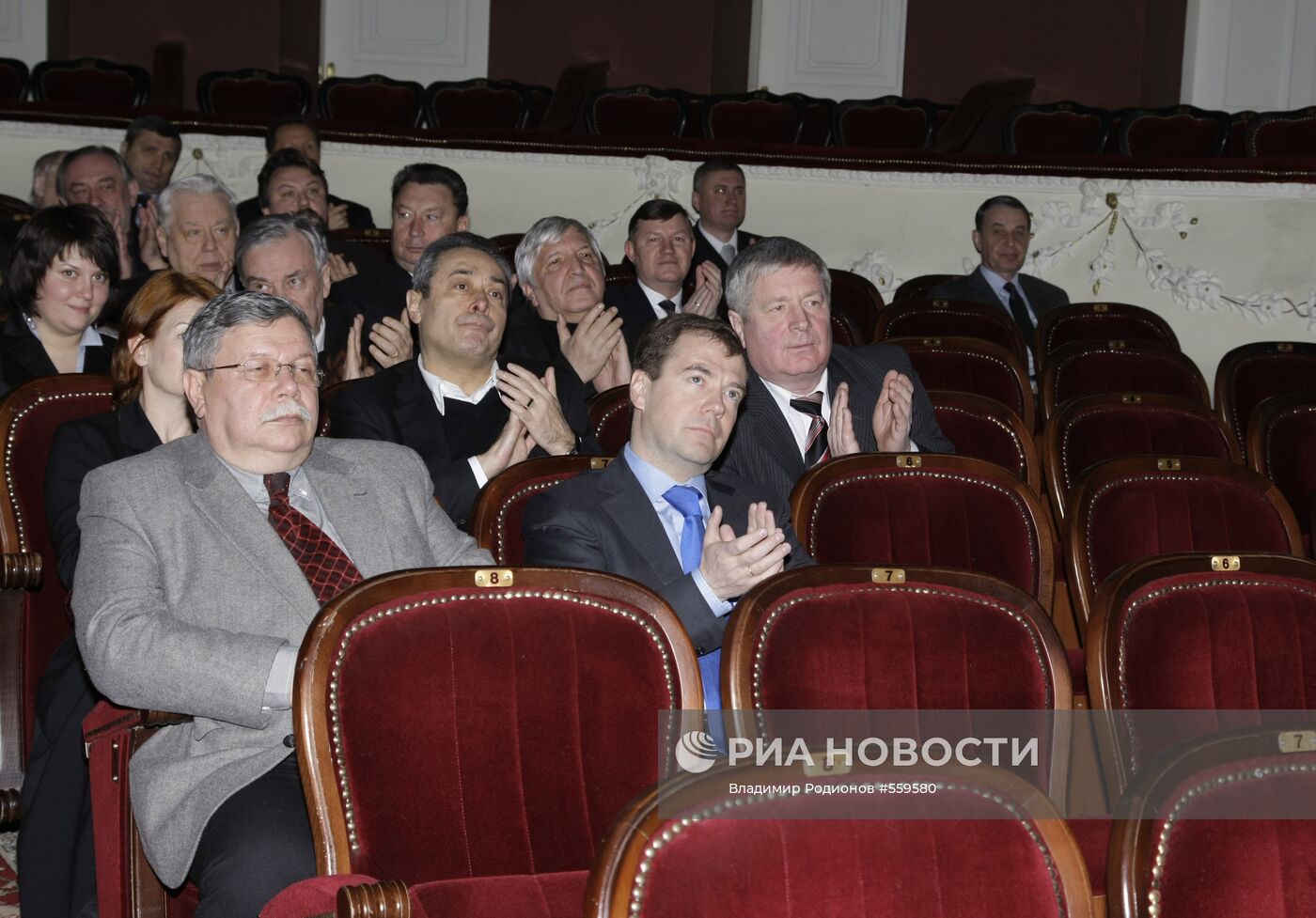 Д.Медведев с рабочей поездкой в Таганрог