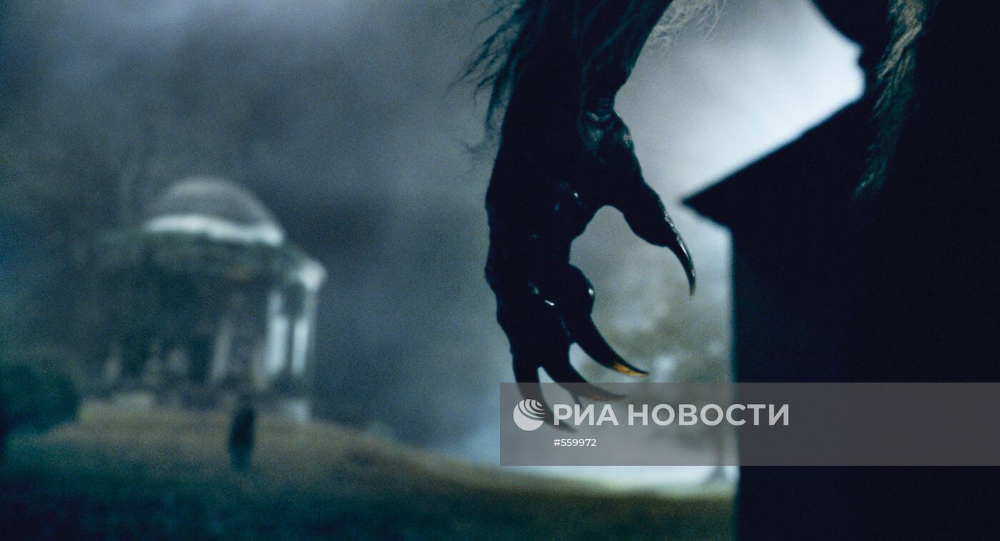 Кадры из кинофильма "Человек-волк" режиссера Джо Джонстона