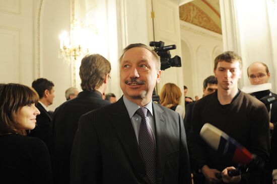 Александр Беглов