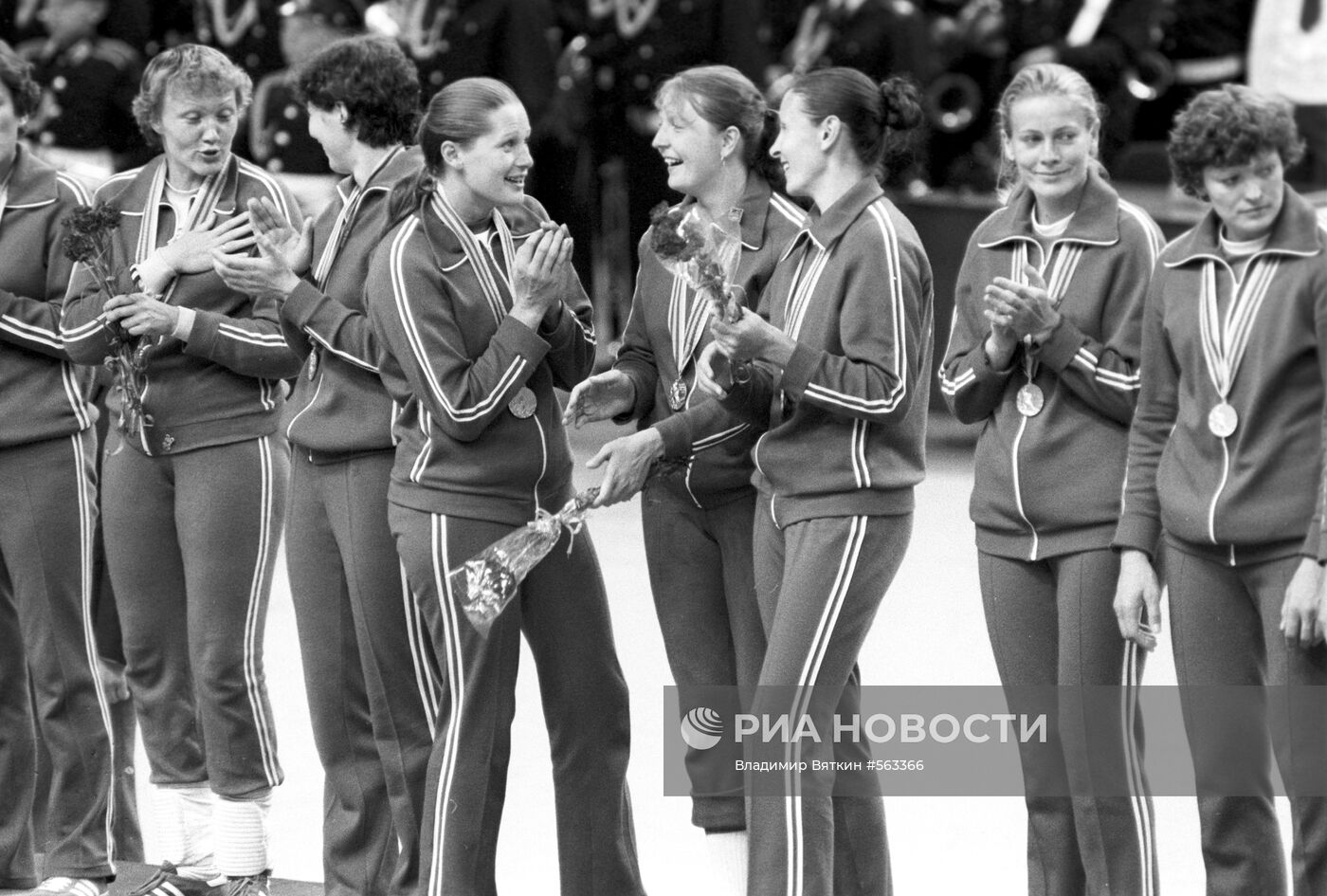 Чемпионки Олимпиады-80 - женская сборная СССР по гандболу