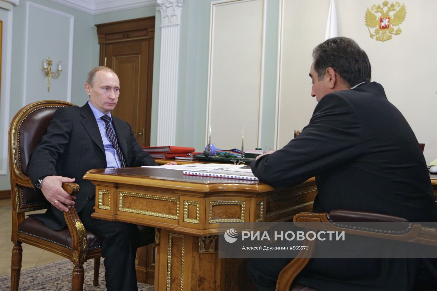 Встреча Владимира Путина с Олегом Богомоловым