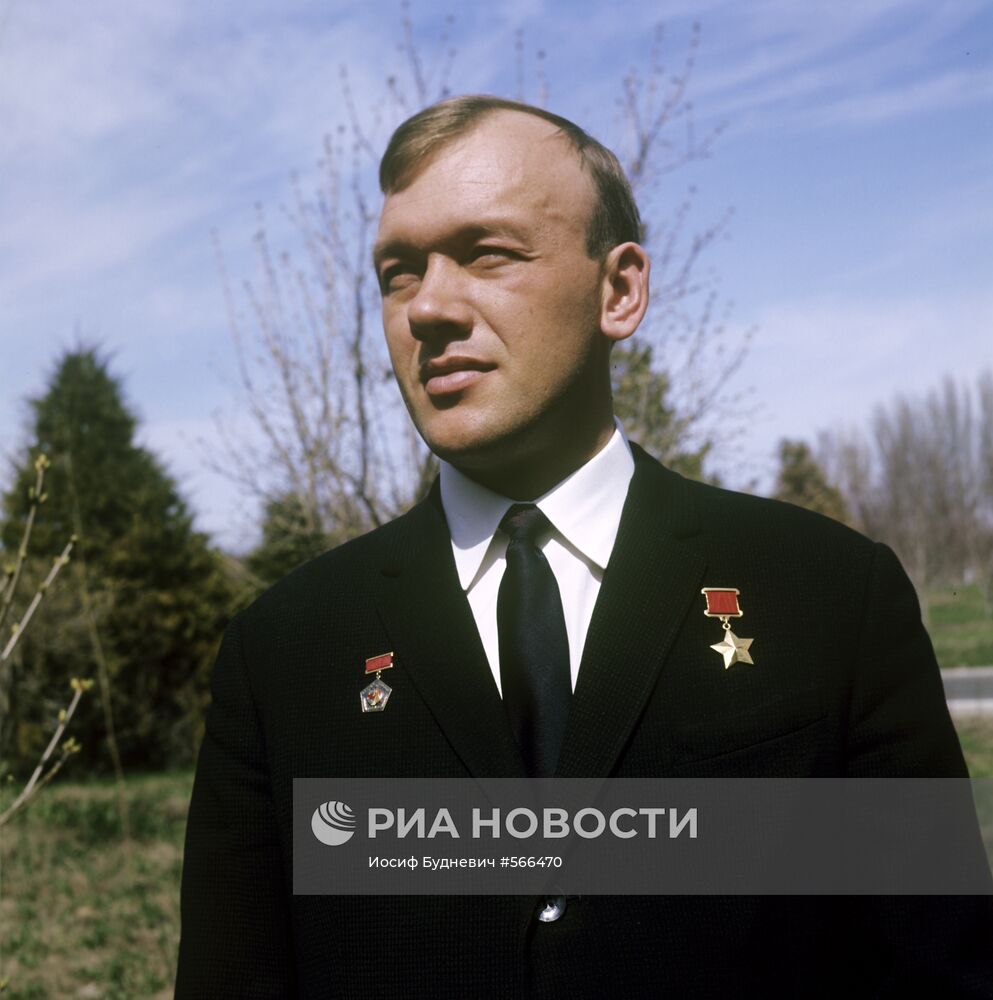 Летчик-космонавт СССР Алексей Елисеев