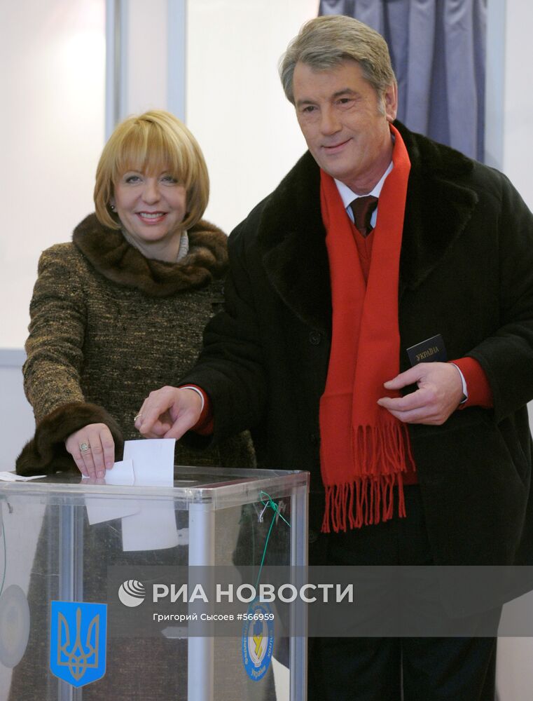 Голосование Виктора Ющенко в день выборов президента Украины