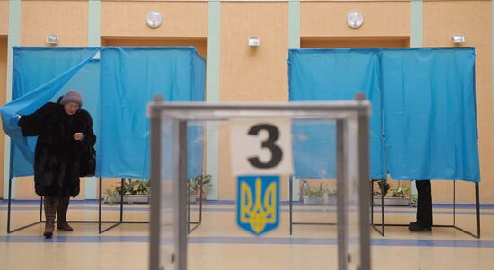 Голосование на выборах президента Украины в Киеве