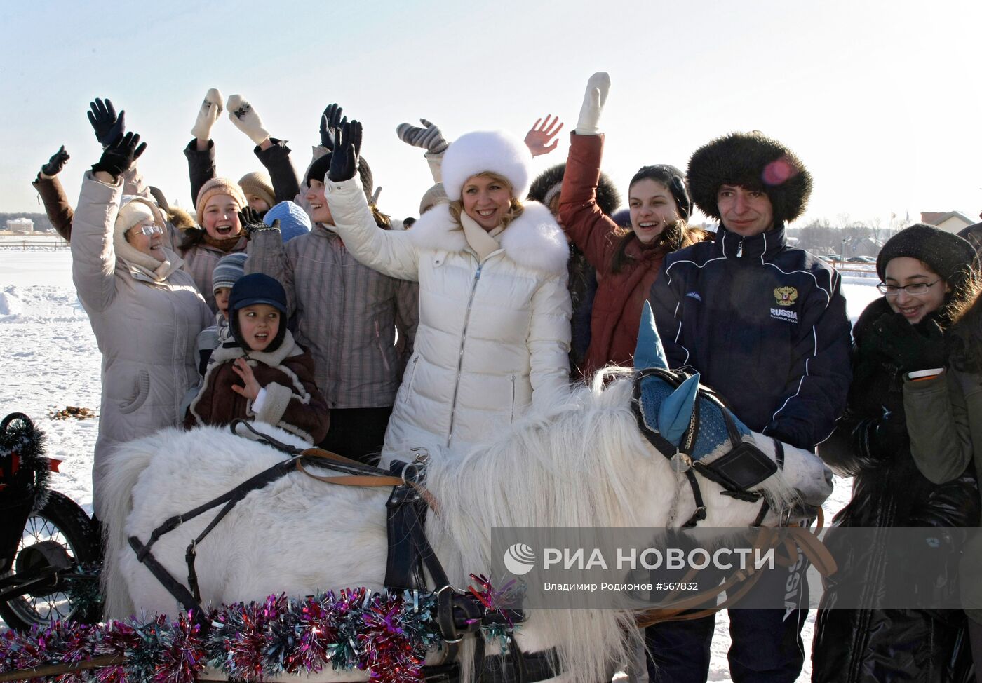 Светлана Медведева на празднике "Веселая масленица"