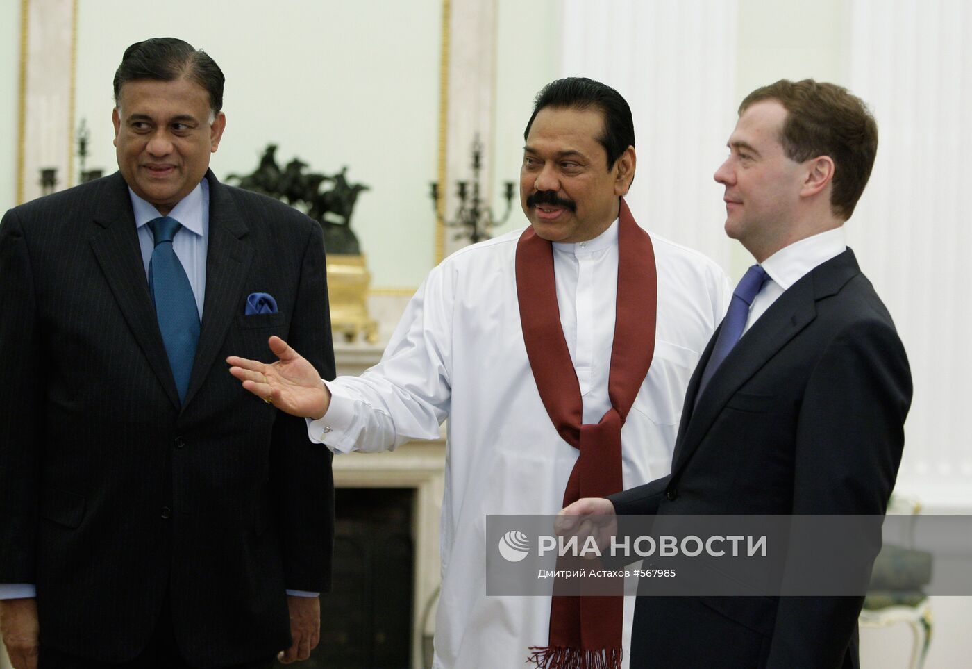 Дмитрий Медведев провел встречу с Махиндой Раджапаксе