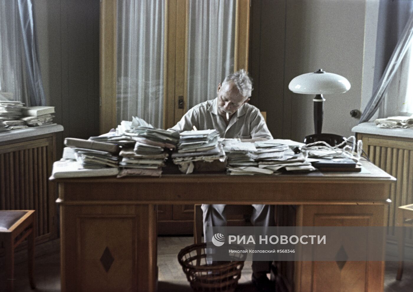 Советский писатель Михаил Шолохов