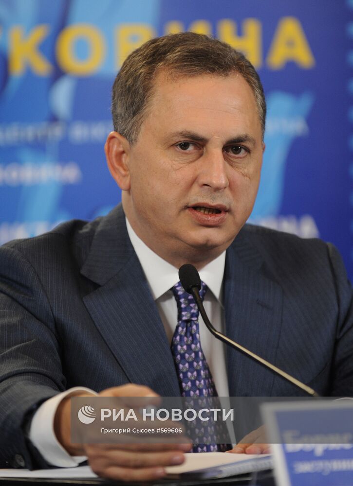 Борис Колесников на пресс-конференции в штабе Виктора Януковича