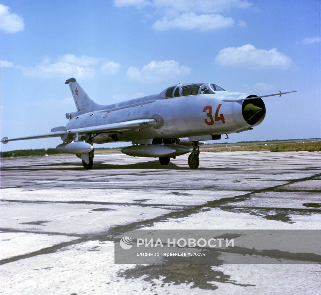 Многоцелевой истребитель МиГ-21