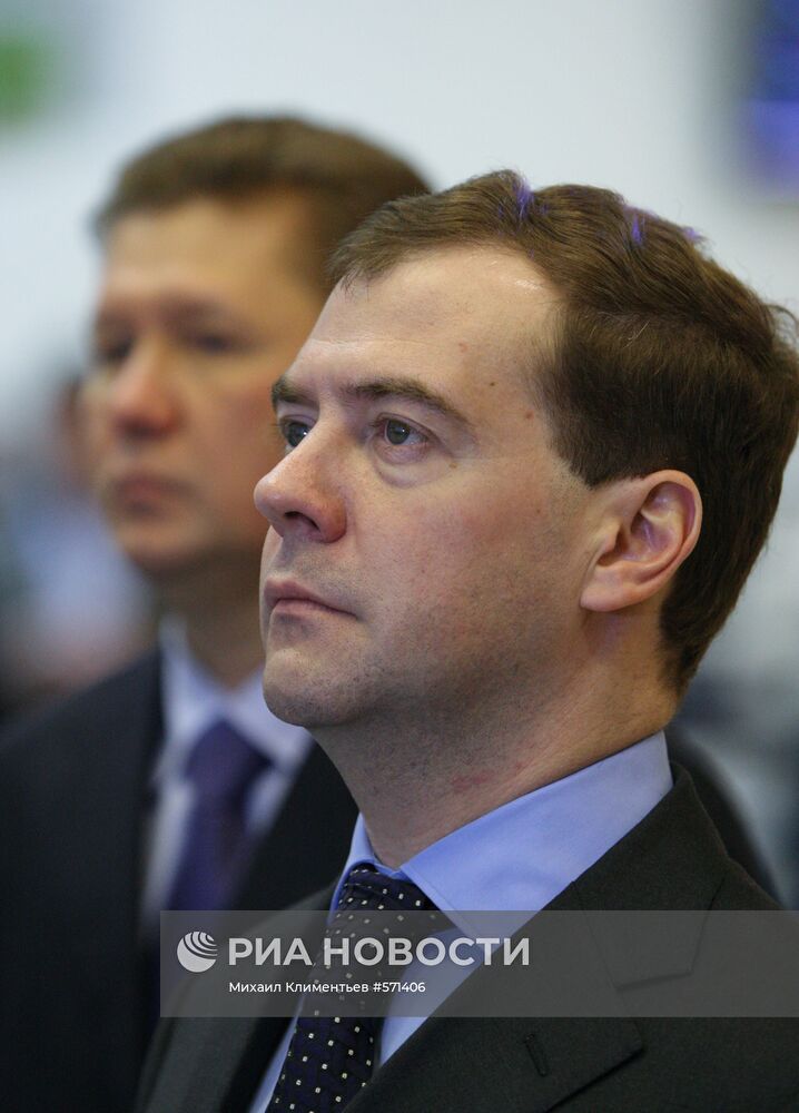 Дмитрий Медведев посетил ОАО "Газпромнефть - Омский НПЗ"