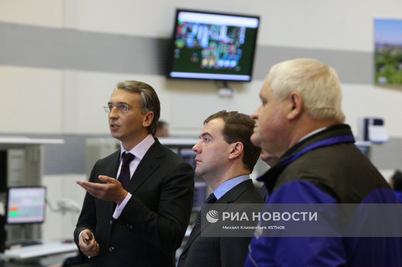 Дмитрий Медведев посетил ОАО "Газпромнефть - Омский НПЗ"