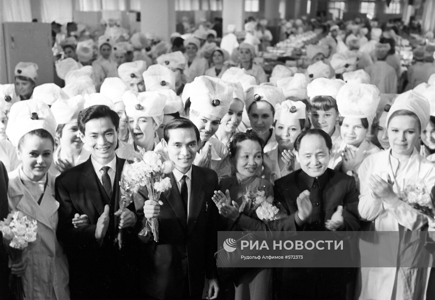 Делегация вьетнамских профсоюзов в Москве