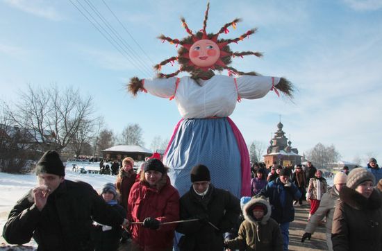 Чучело соломенной бабы - Масленицы