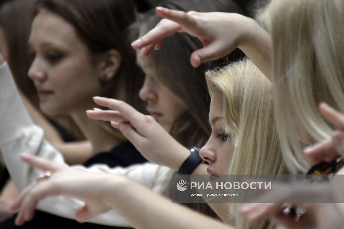 Репетиция Венского бала для участниц конкурса "Мисс Россия 2010"