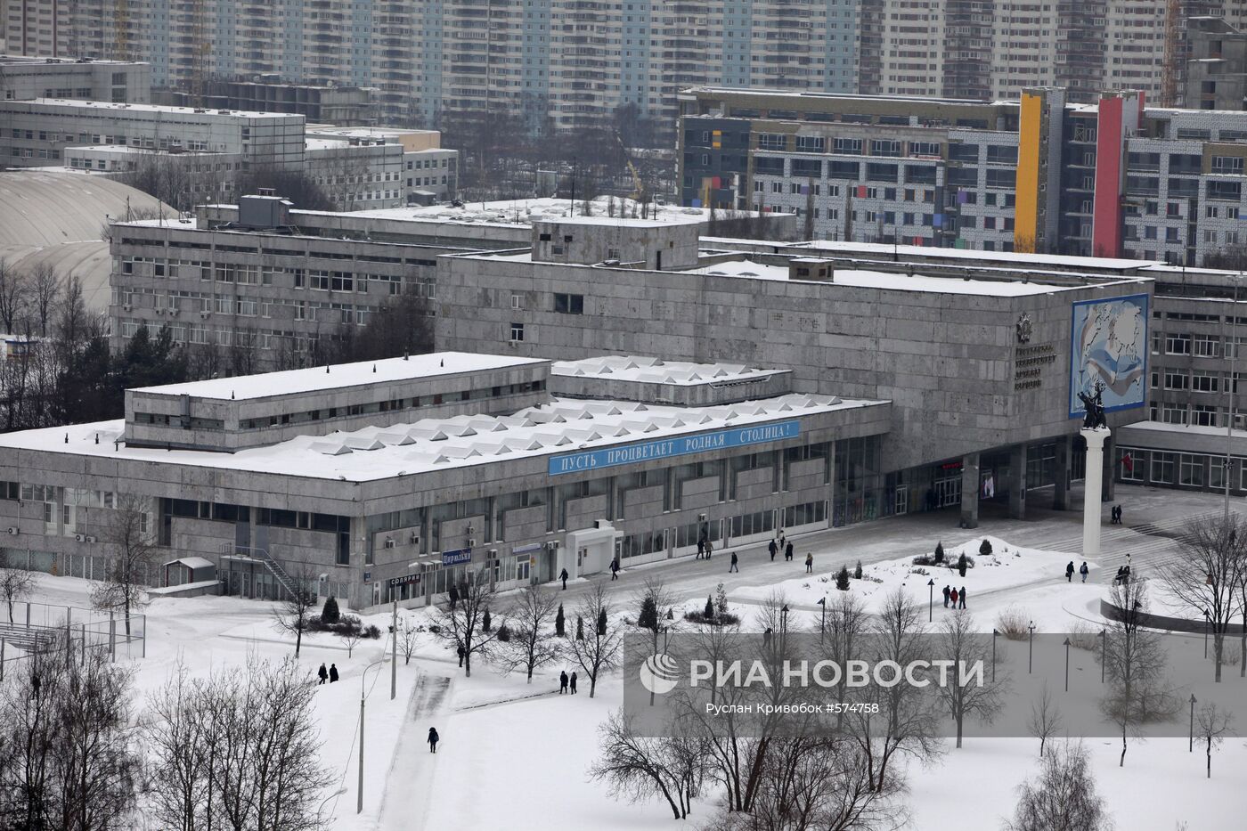 Здание рудн в москве