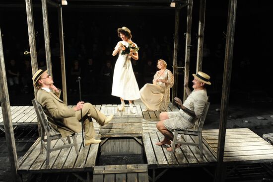 Спектакль "Хорошенькая" в театре "Современник"