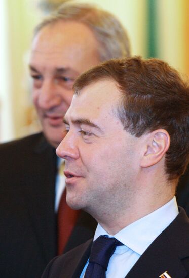 Д.Медведев и С.Багапш