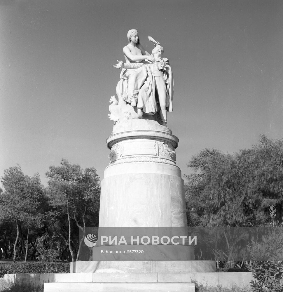 Памятник поэту Байрону