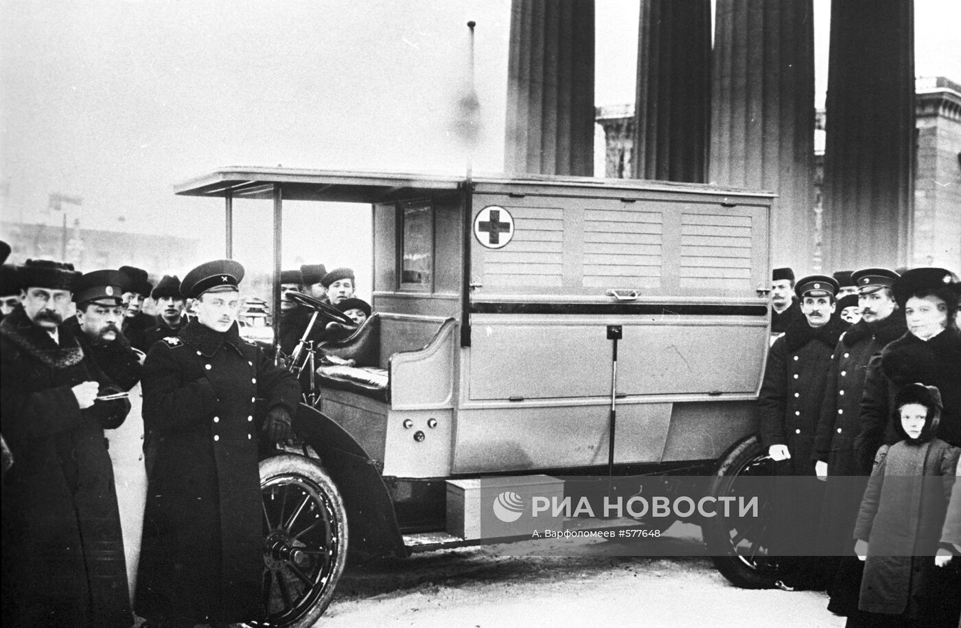 Фотография "Первый автомобиль скорой помощи"