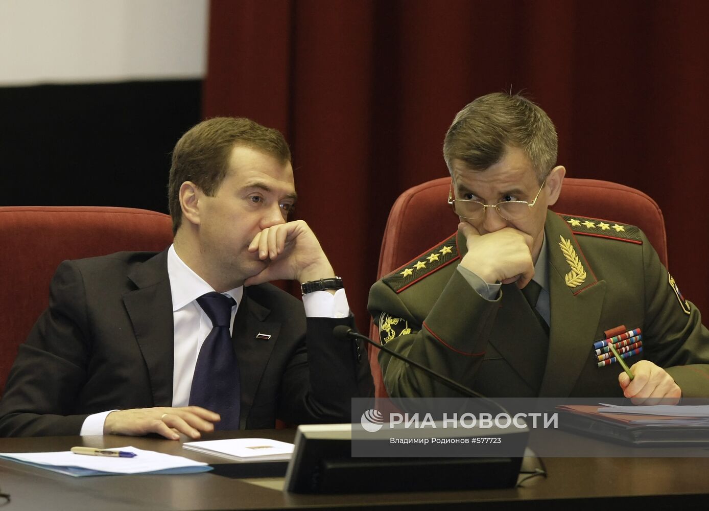 Дмитрий Медведев на заседании коллегии МВД РФ