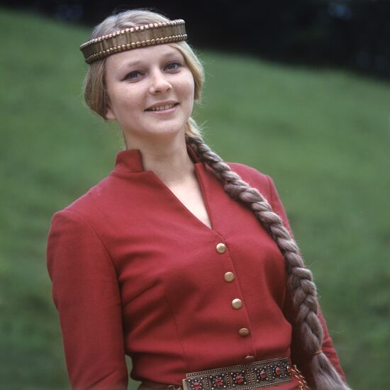 Участница ансамбля танцев "Кальве"