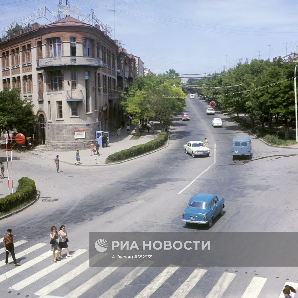 Улица Кирова в городе Ленинакан | РИА Новости Медиабанк