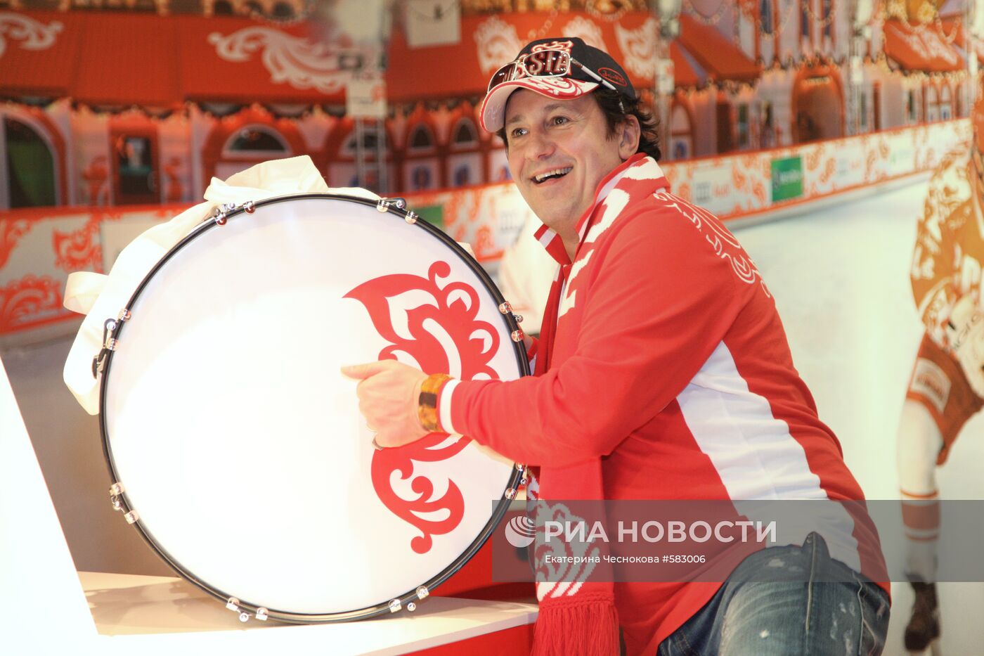 Олег Меньшиков