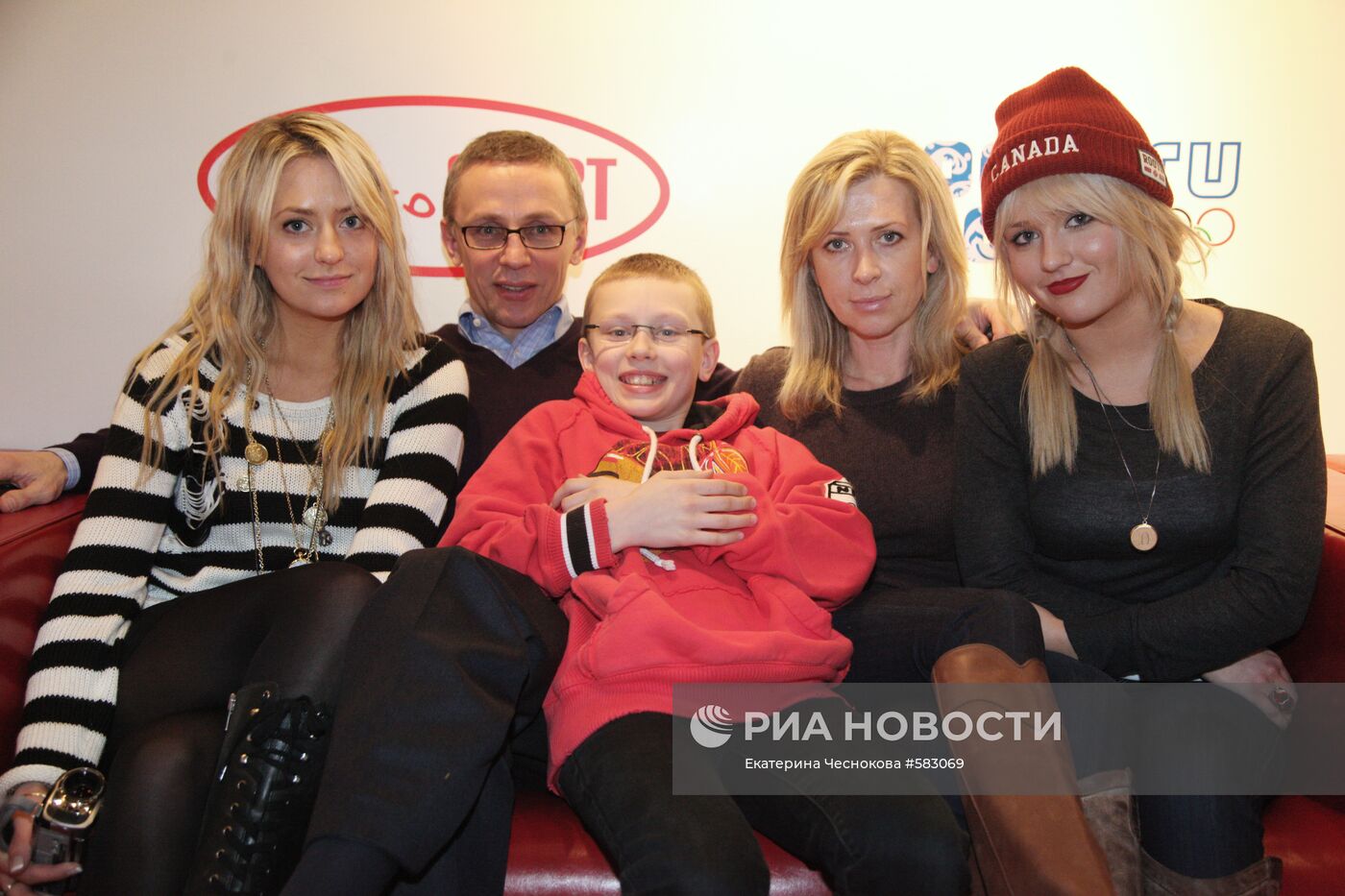 Игорь Ларионов с семьей