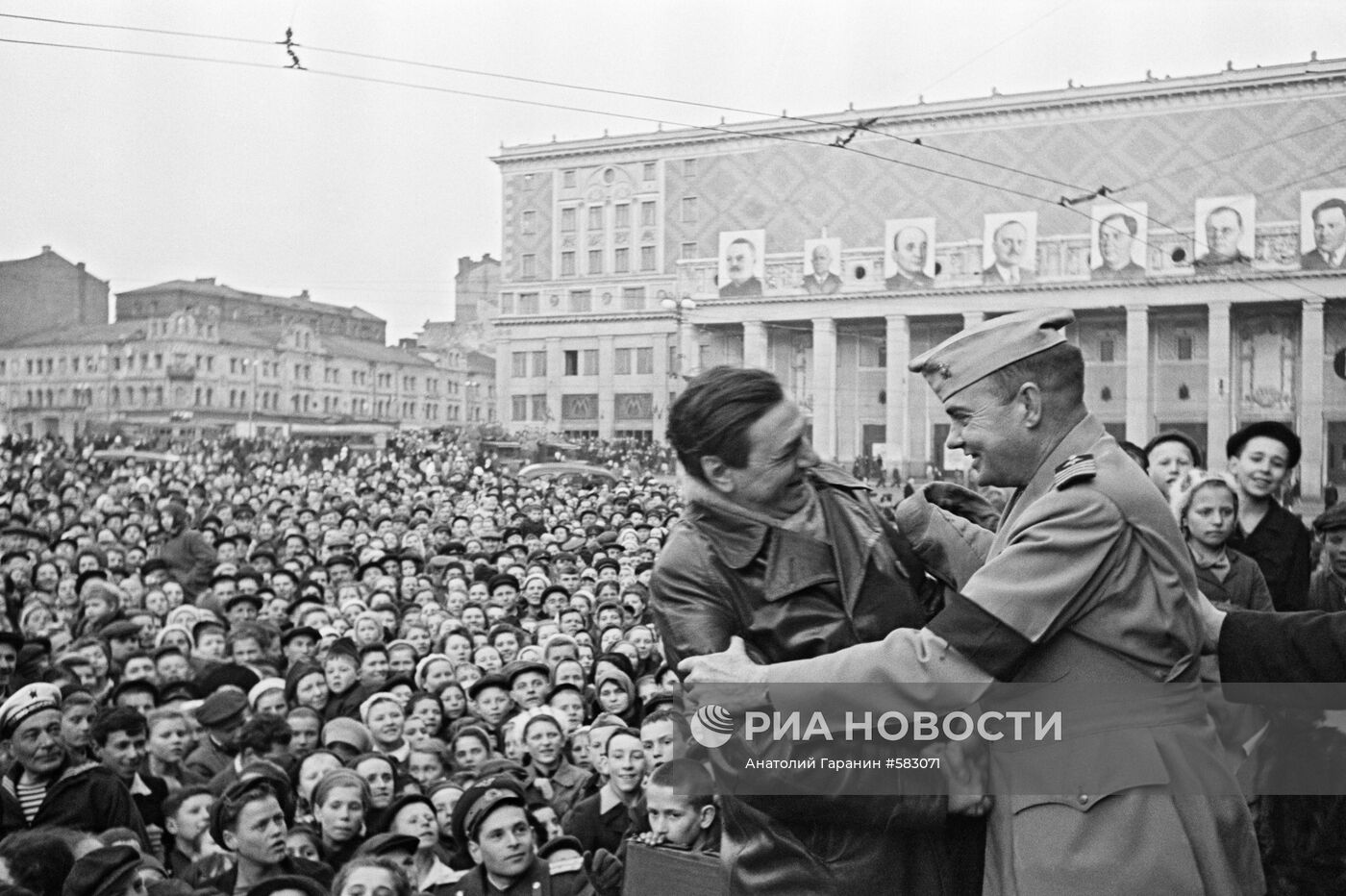 Празднование Дня Победы 9 мая 1945 года в Москве