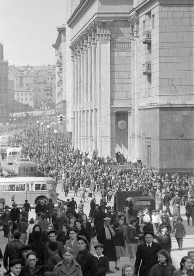 9 мая 1945 года на улице Горького