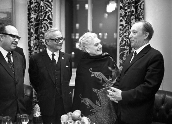 Торжественный прием по случаю 25-й годовщины Дня независимости Индии