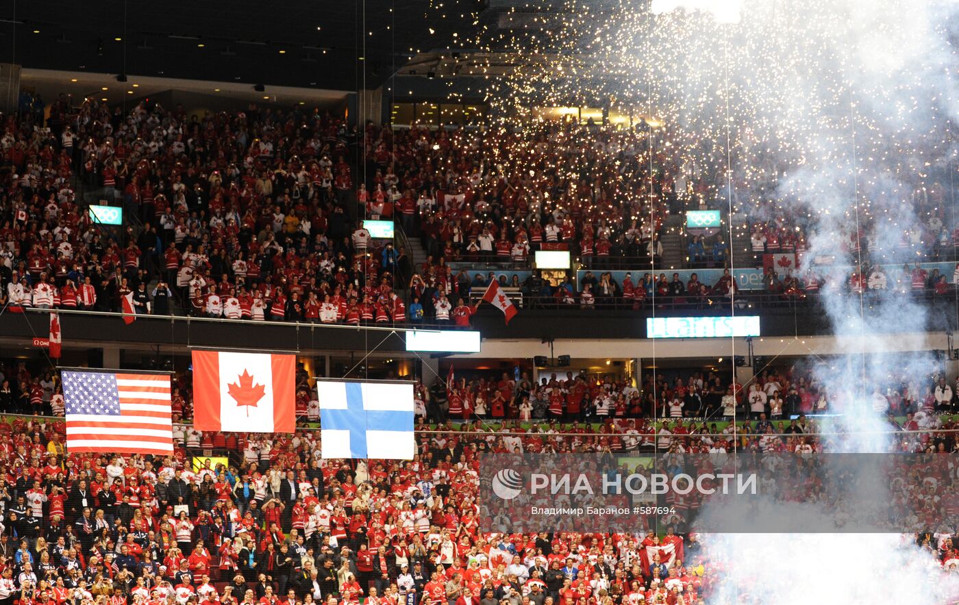 Флаги стран победителей олимпийского хоккейного турнира