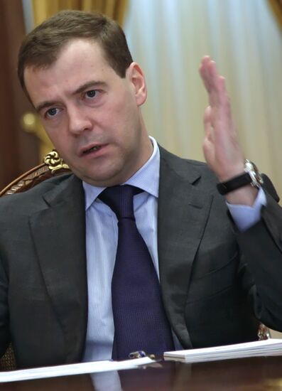 Д.Медведев встретился с руководством партии "Единая Россия"