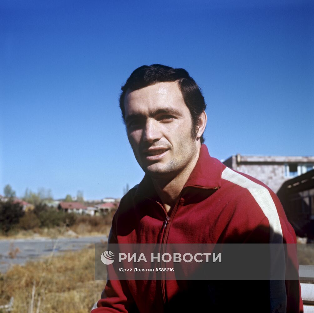 Футболист Сергей Бондаренко
