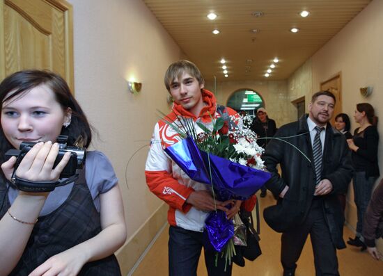 Антон Шипулин прибыл в Екатеринбург
