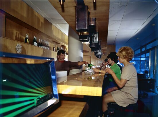 Гостиница "Домбай"