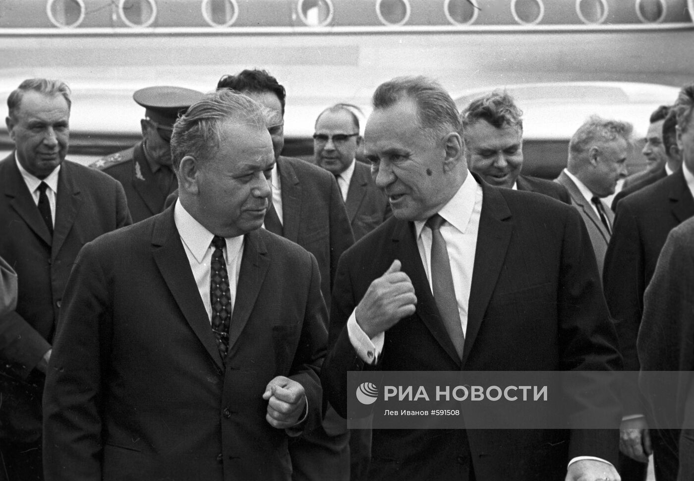Возвращение правительственной делегации СССР из Бухареста
